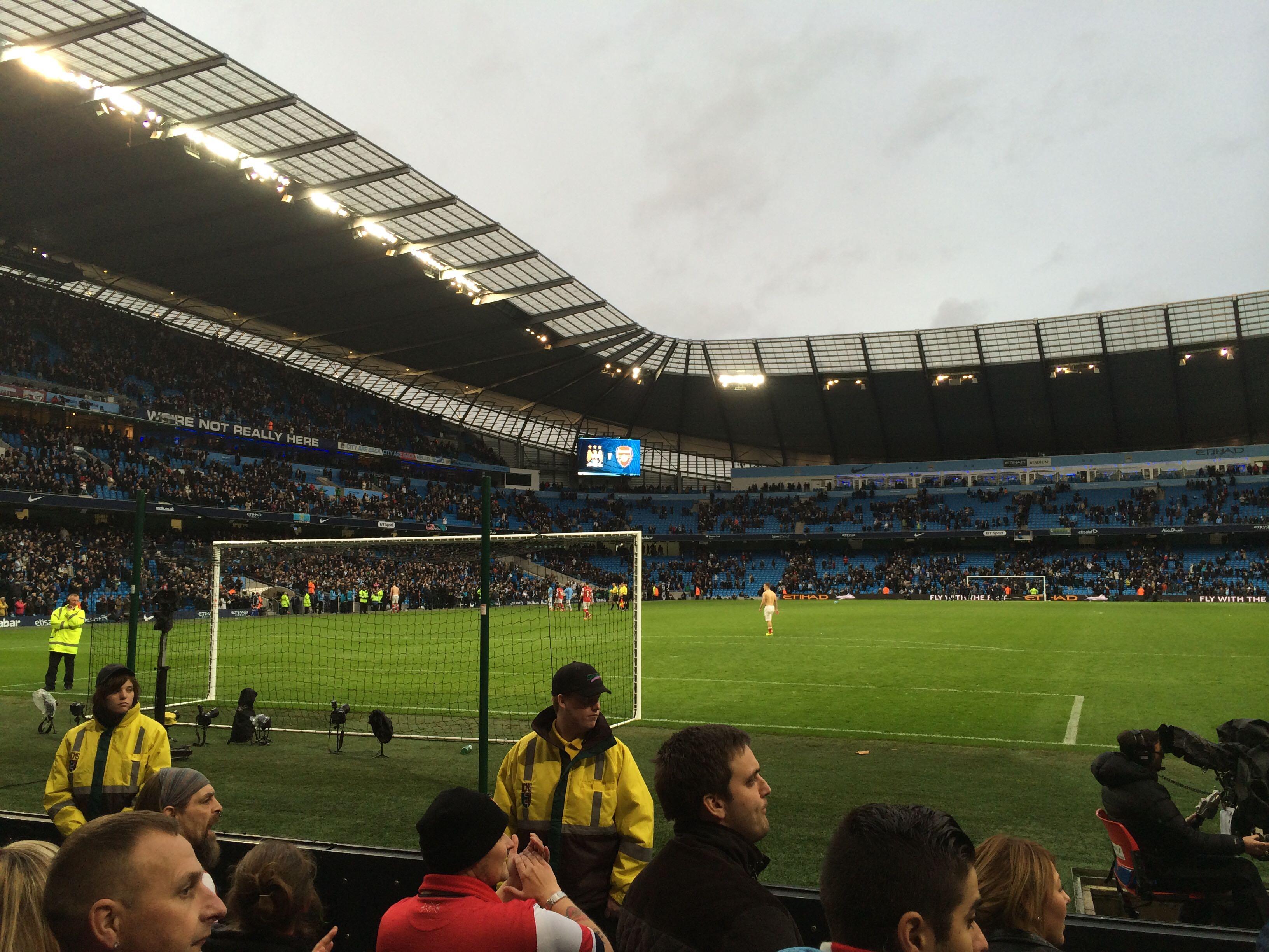 中场争夺中 中场争夺中